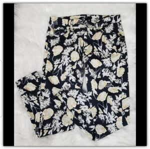 7 for all mankind floral Jean's size 27